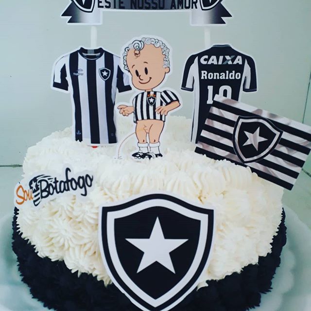 Bolo Botafogo . . . - Brigadeiria da Bella