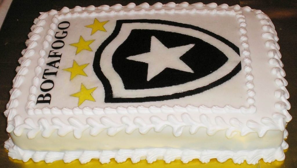 Bolo botafogo  Bolo botafogo, Bolo de chantininho, Bolo