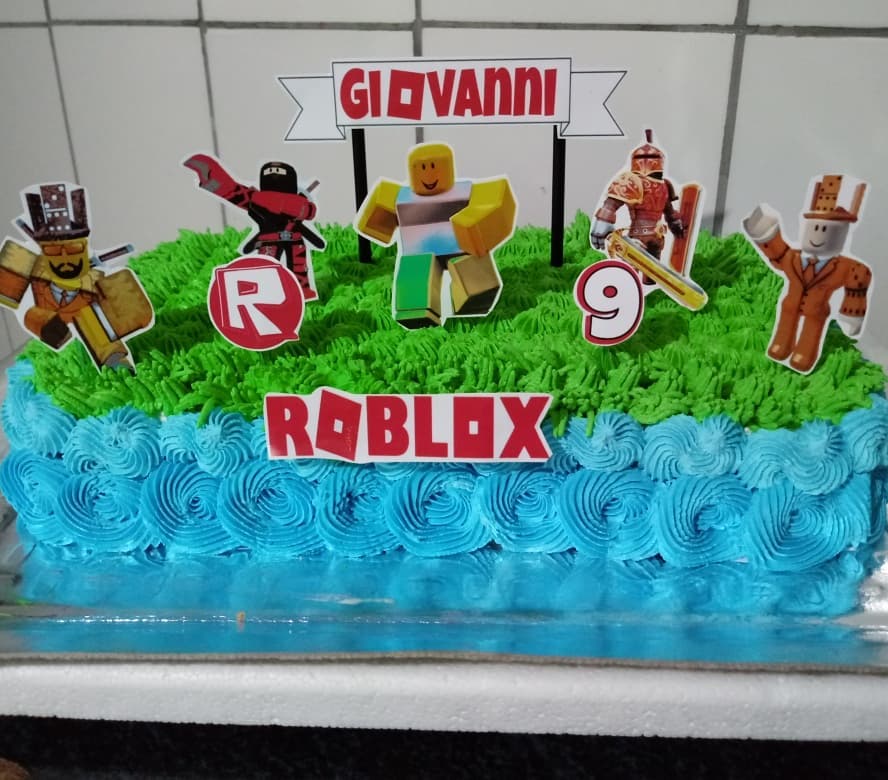 Gael e seus Roblox na sua festa de 9 - Universo dos Bolos