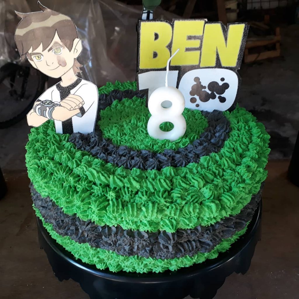 bolo ben 10 chantilly