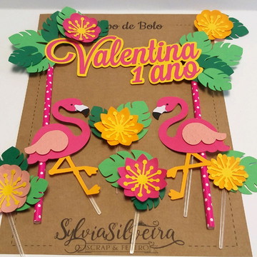 topo de bolo flamingo com flores