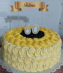 bolo 60 anos chantilly