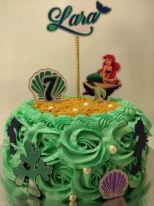 bolo da ariel com chantilly