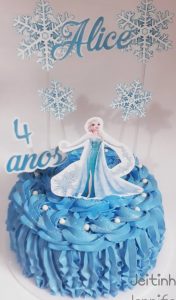 bolo da elsa chantilly