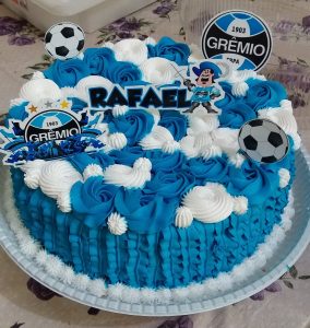 bolo do grêmio chantilly