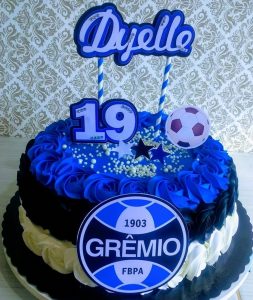 bolo do grêmio chantilly