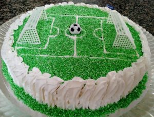 bolo futebol chantilly