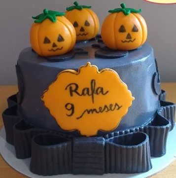 bolo halloween mesversario