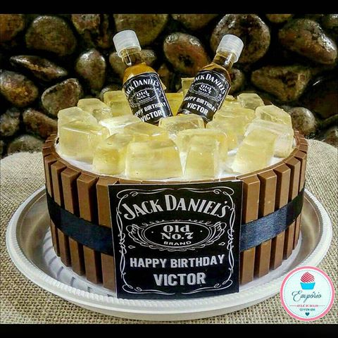 bolo jack daniels redondo