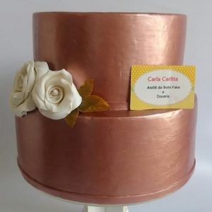 bolo rosa gold fake