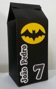 lembrancinha de batman caixa de leite