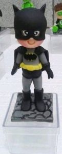 lembrancinha do batman de biscuit