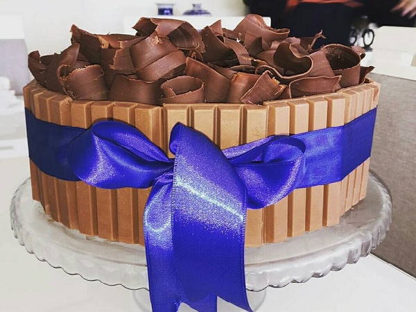 bolo de aniversário Chocolate