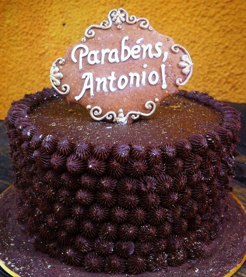 bolo de aniversário Chocolate