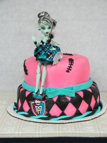 Bolo boneca Monster High