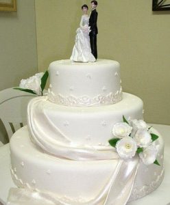 bolo de casamento simples 3 Andares