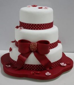 bolo de casamento simples Vermelho e branco