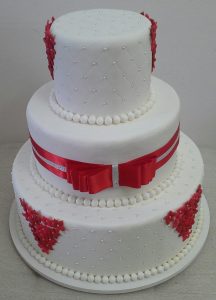 bolo de casamento simples Vermelho e branco