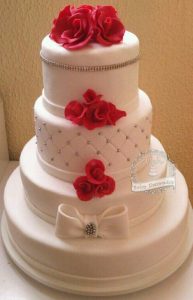 bolo de casamento simples Vermelho e branco