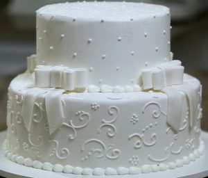 bolo de casamento branco