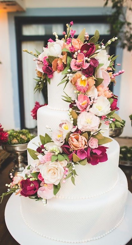 bolo de casamento com flores