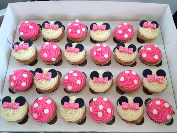 cupcake minnie Chantilly