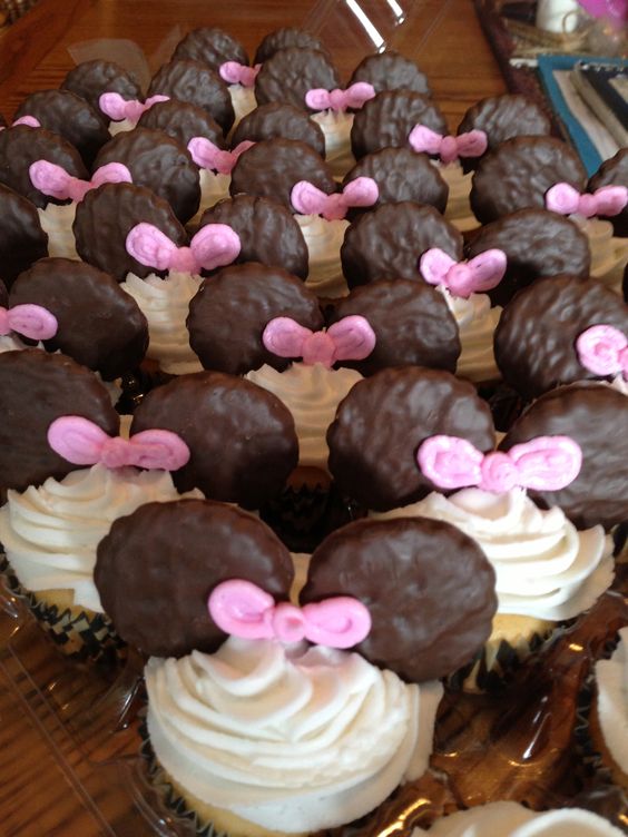 cupcake minnie Chantilly