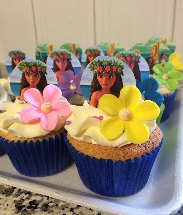 cupcake moana Topper