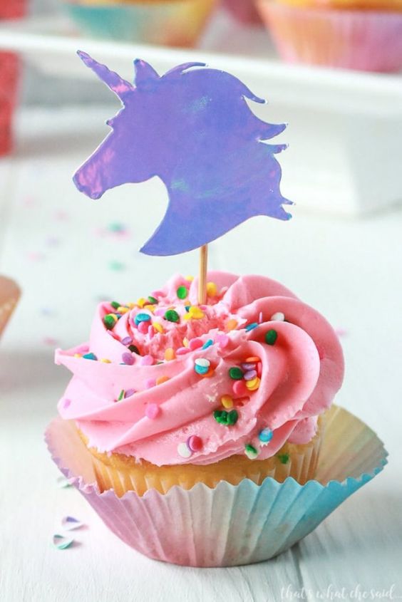 Cupcake Unicórnio Com Topper