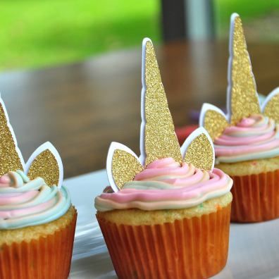 Cupcake Unicórnio Com Topper