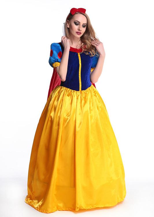 fantasia branca de neve Disney