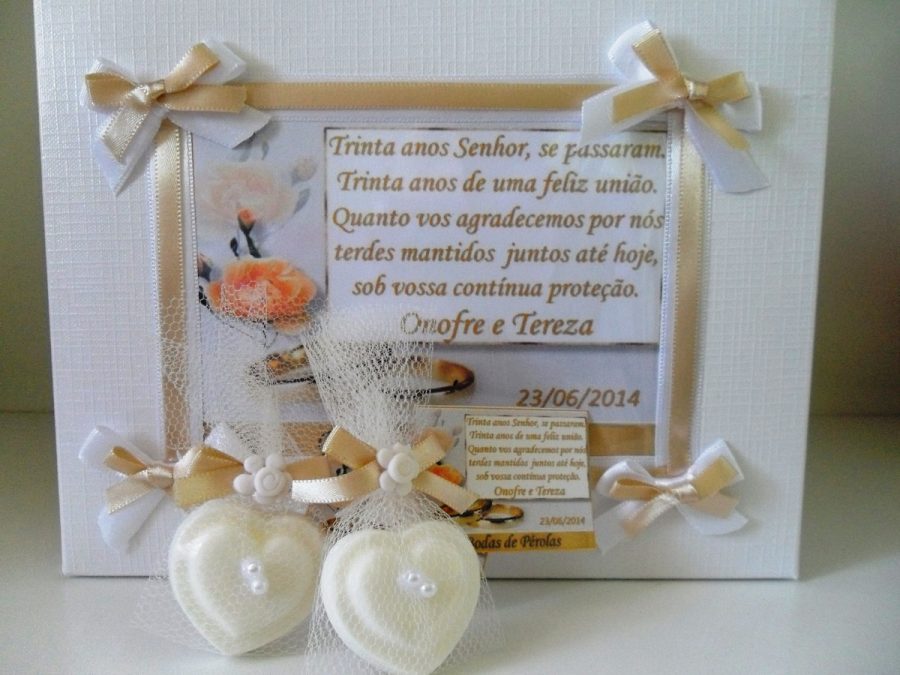 Lembrancinha bodas de ouro Scrapbook