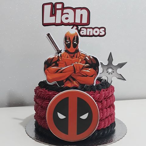 bolo deadpool Topo