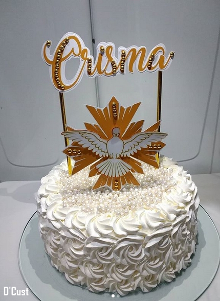 bolo para crisma Com Chantilly