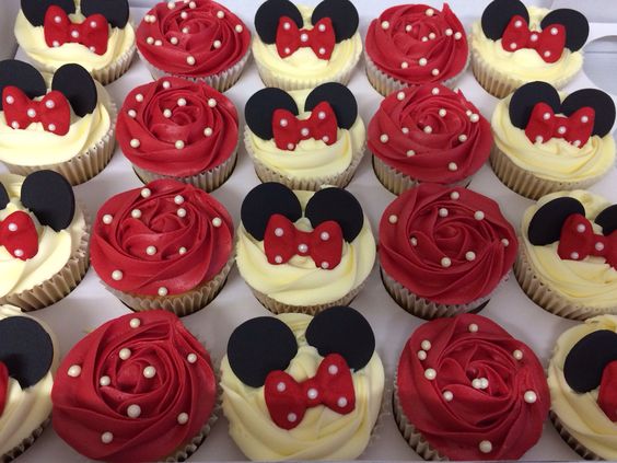 Cupcake Mickey com Minnie