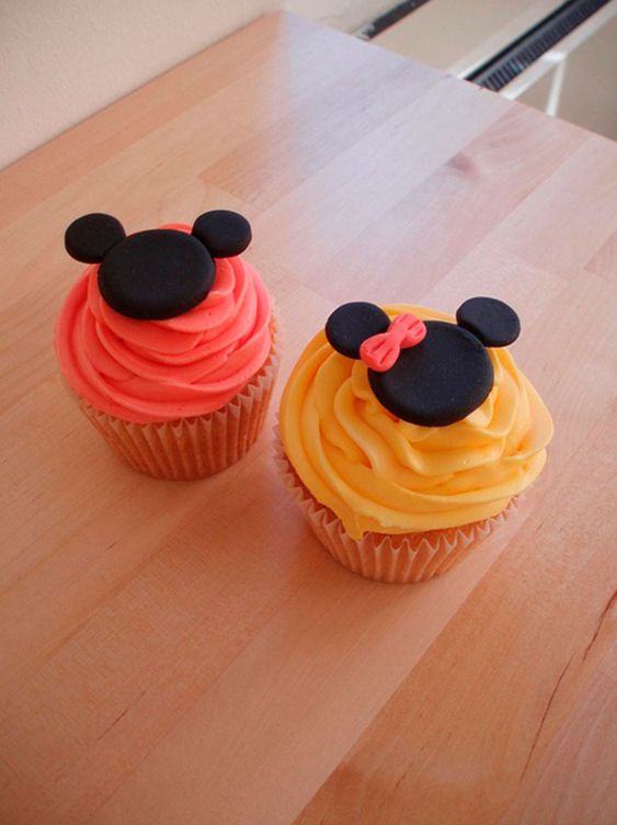 Cupcake Mickey Simples