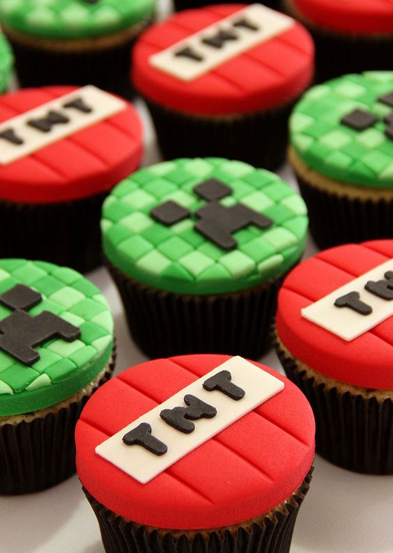 Cupcake Minecraft Com chantilly