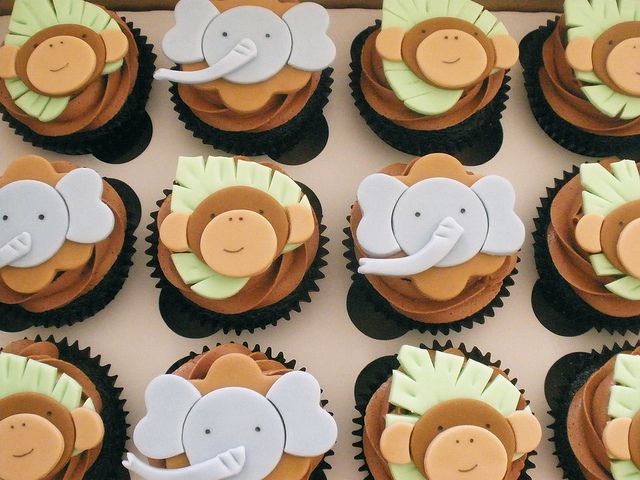 safari cupcakes asda