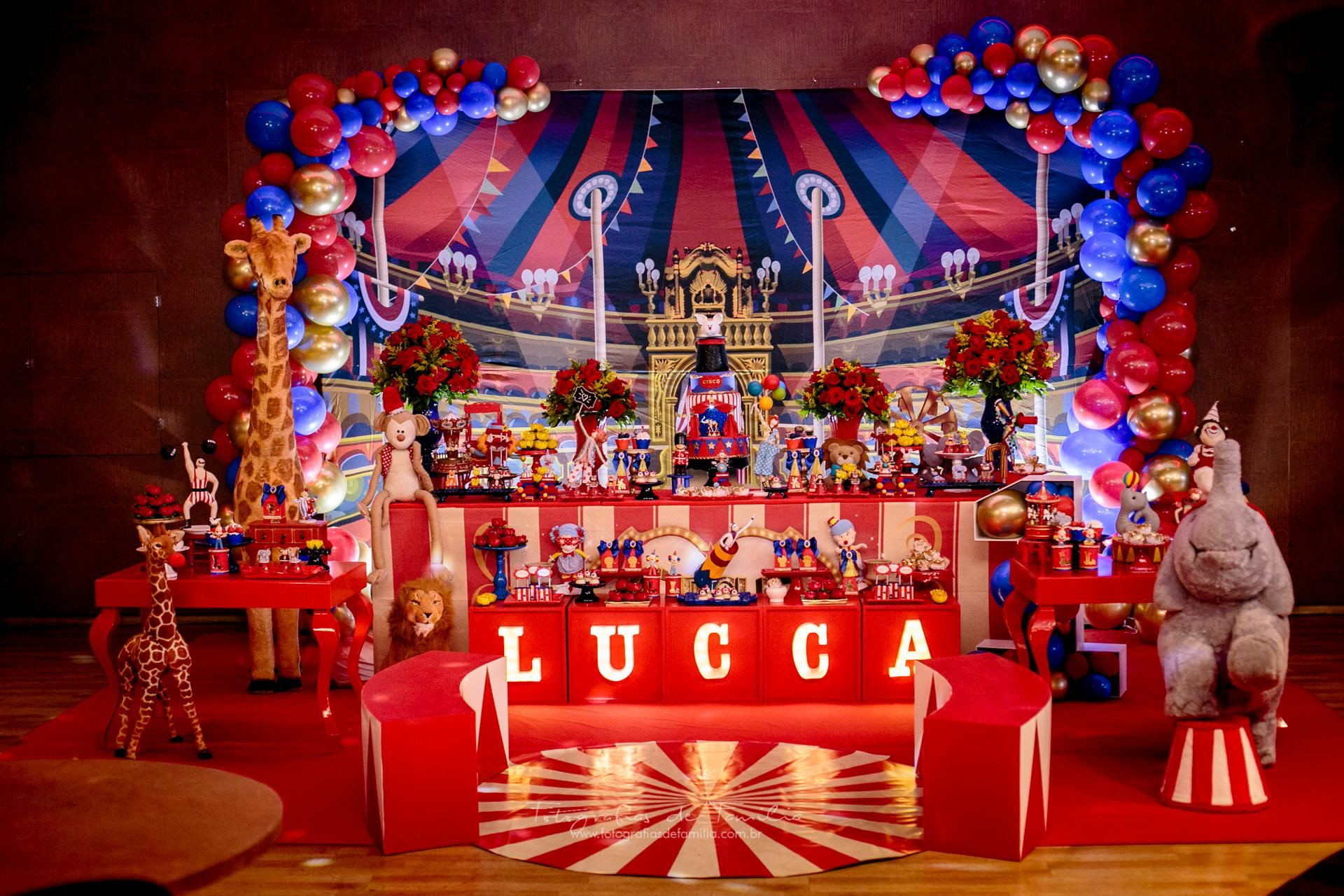 festa circo Luxo