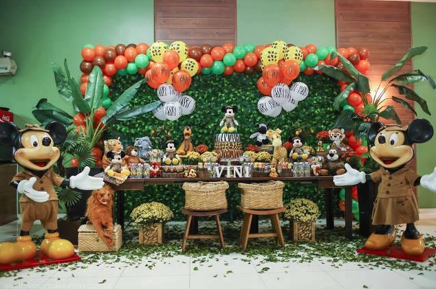 festa do mickey Safari