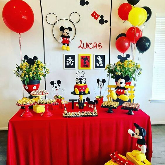 festa do mickey Simples