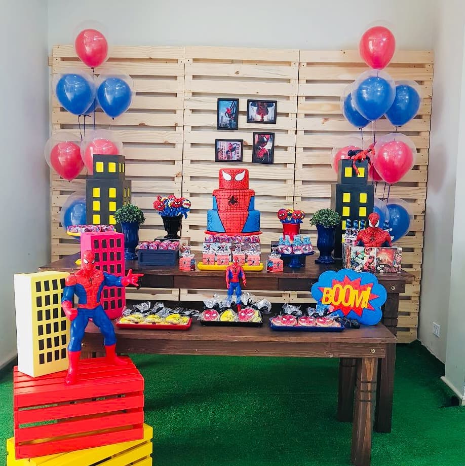 festa homem aranha Simples