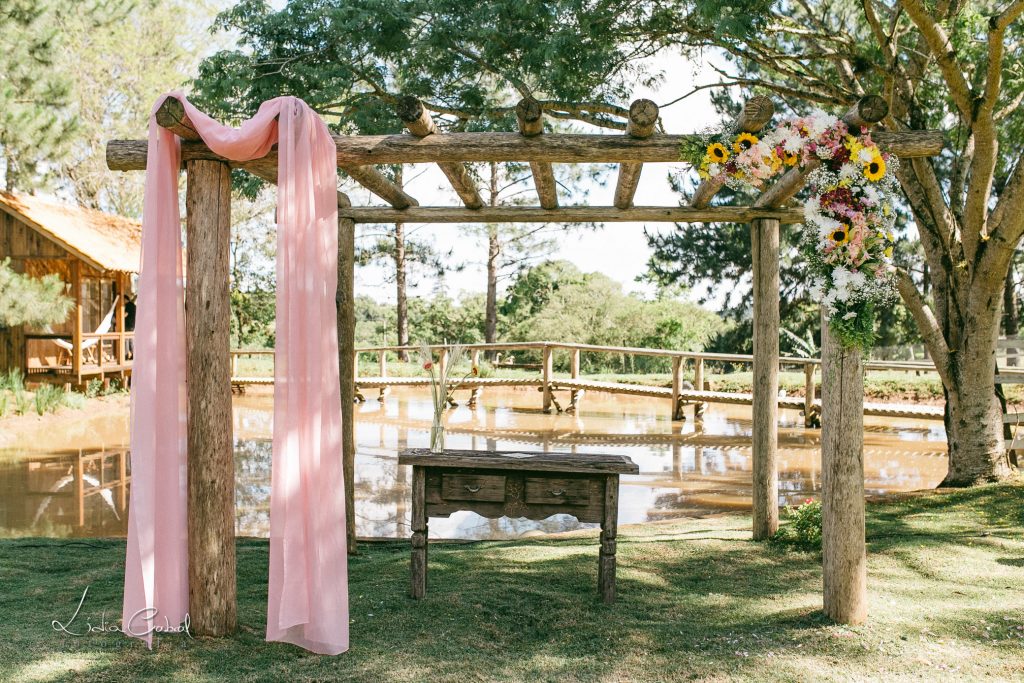 decoração de casamento simples Ao Ar Livre