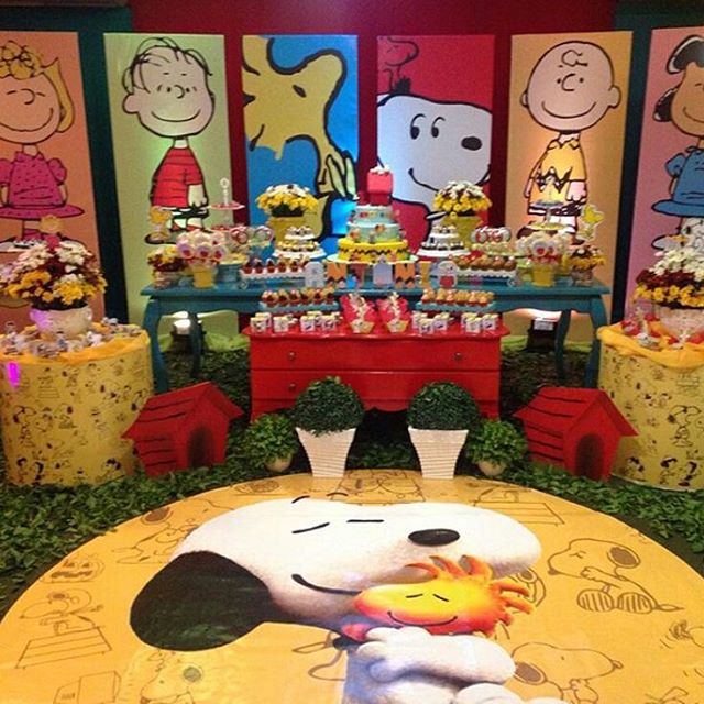 festa do snoopy E Charlie Brown