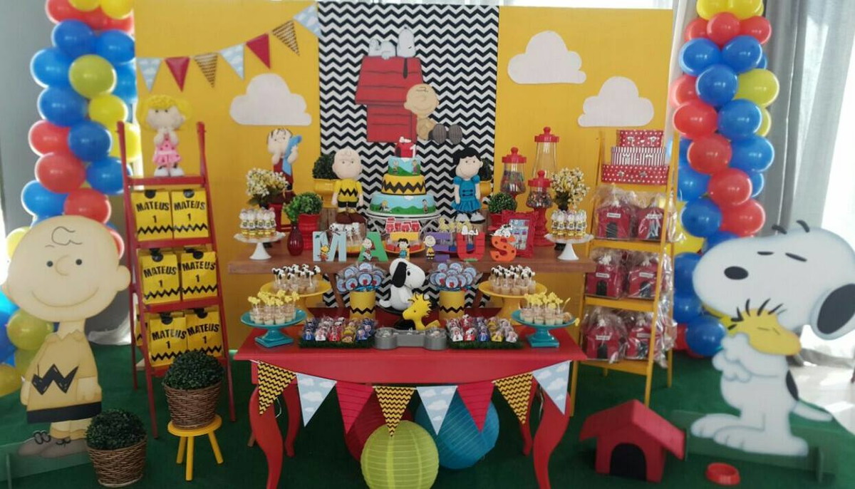 festa do snoopy E Charlie Brown