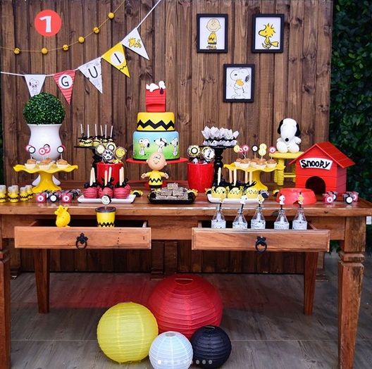 festa do snoopy Simples