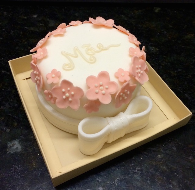 mini bolo decorado Para o Dia das Mães
