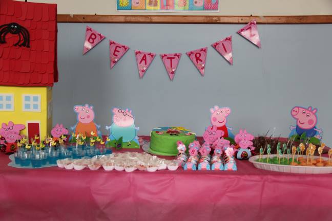 Festa Peppa Pig <img class=