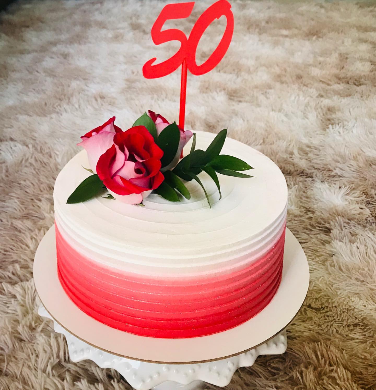 bolo 50 anos Chantilly