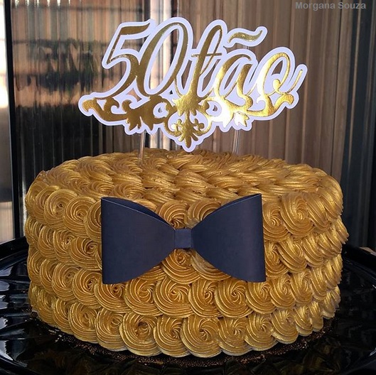 bolo 50 anos Dourado